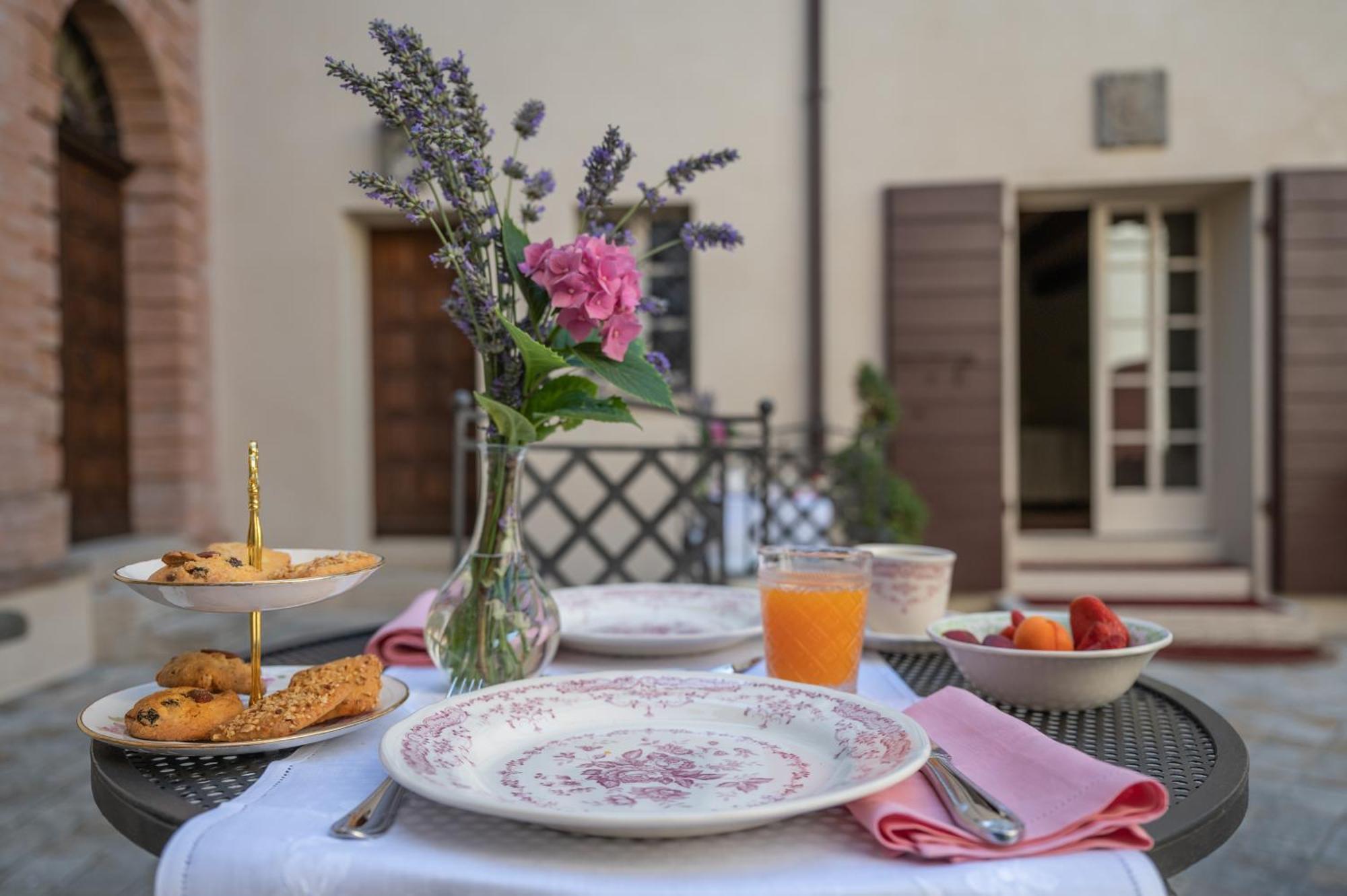 Palazzo Del Poggiano Bed and Breakfast Poggio Berni Esterno foto